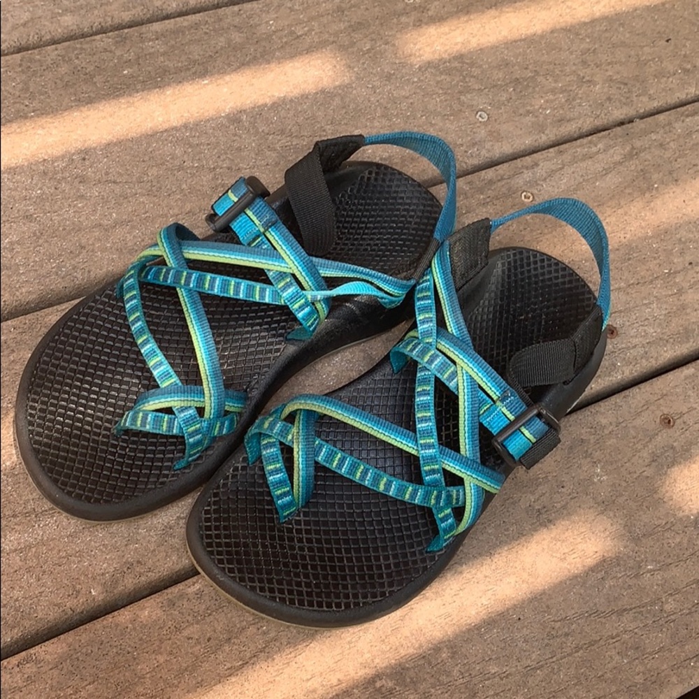 Women’s Size 6 Chacos. Very good condition.